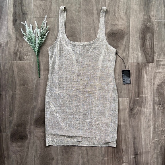 🔥4 for $25🔥 FOREVER 21 silver champagne bodycon dress - NEW with tags - Picture 2 of 10